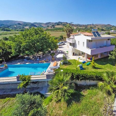 Eleana Villa Angouselianá Екстериор снимка