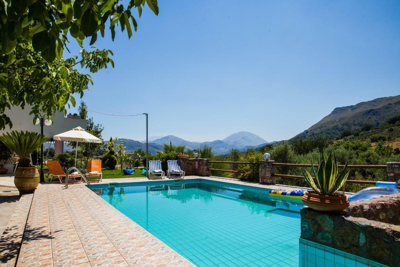 Eleana Villa Angouselianá Екстериор снимка