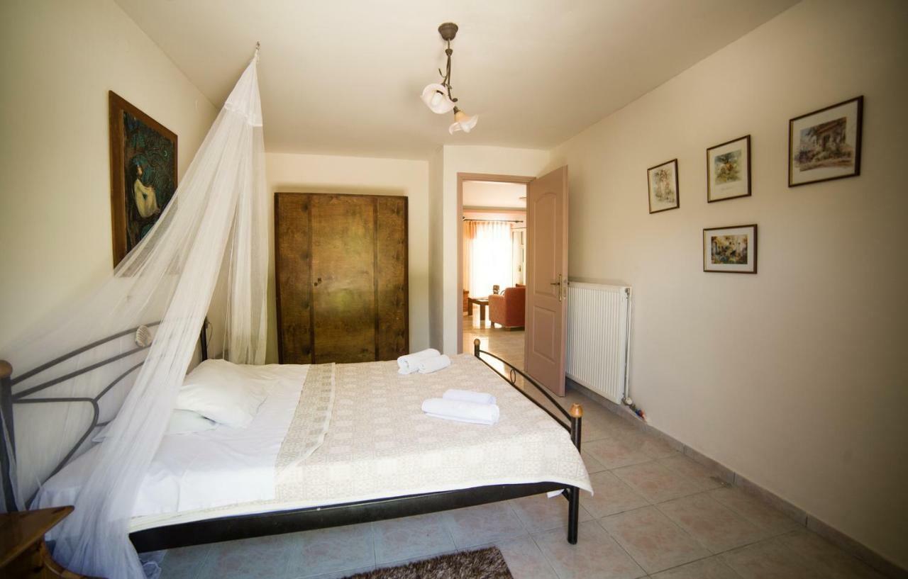 Eleana Villa Angouselianá Екстериор снимка