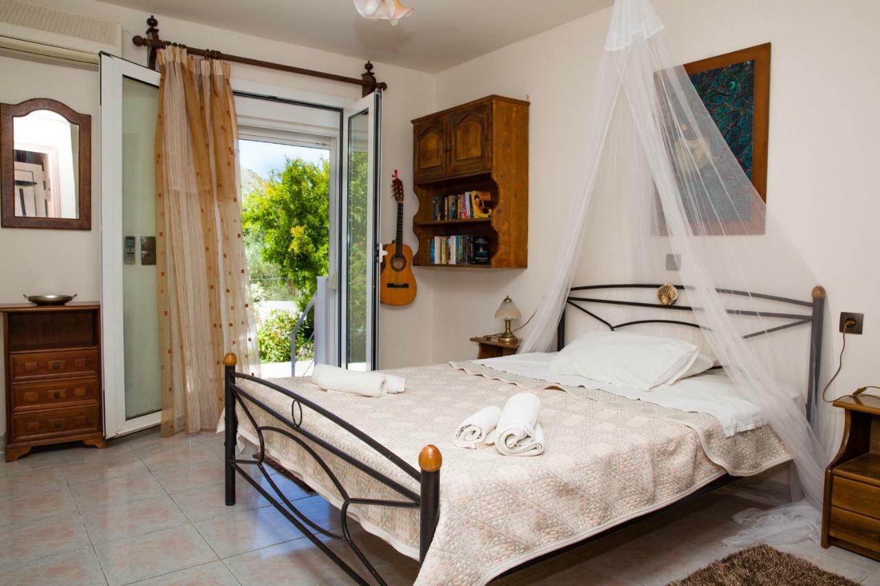 Eleana Villa Angouselianá Екстериор снимка